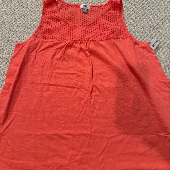 NWT: Old navy plus size tank top - Picture 4 of 5